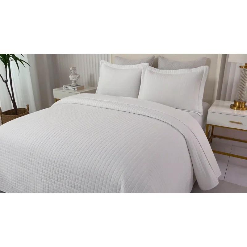 MarCielo WhiteCT Quilt Peony Cotton Geometric Shapes Quilt Set