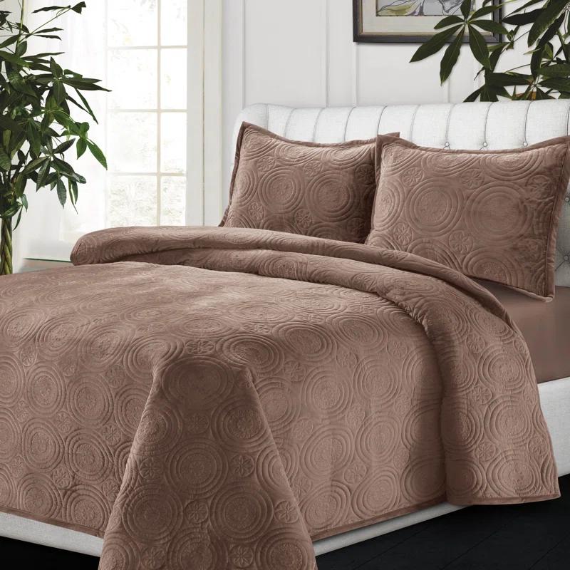 Tribeca Living Capri Velvet Quilt Set