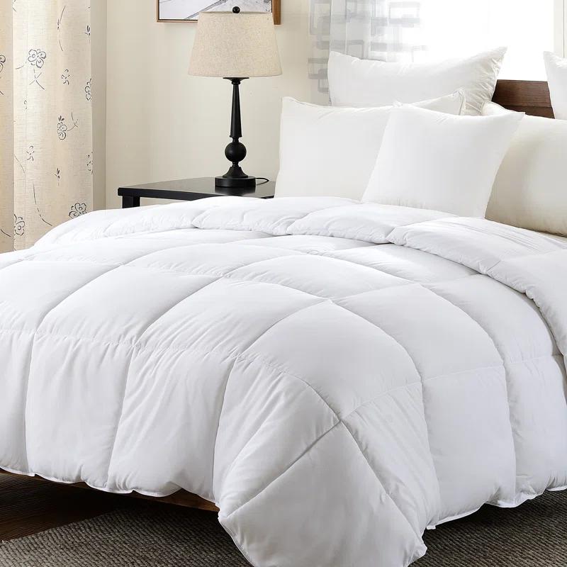 Alwyn Home Tanna All Season Microfiber Down Alternative Comforter