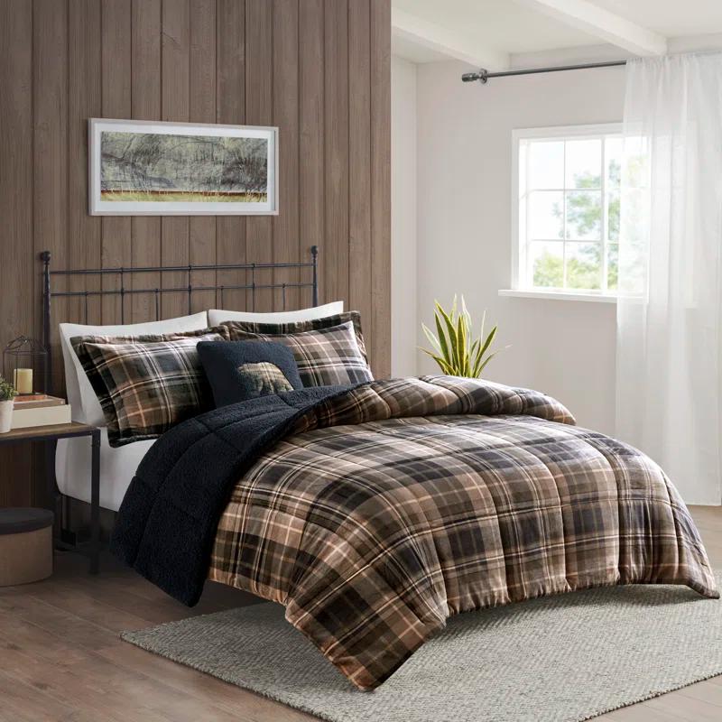 Woolrich Woolrich Alton Plush to Sherpa Down Alternative Comforter Set