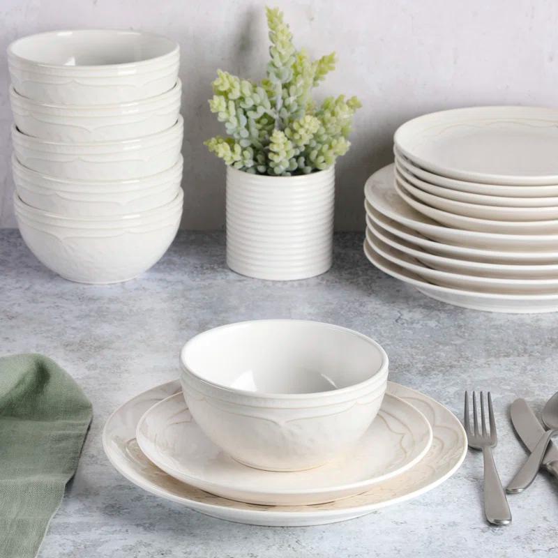 Gibson Alemany 18 Piece Dinnerware Set, Service for 6