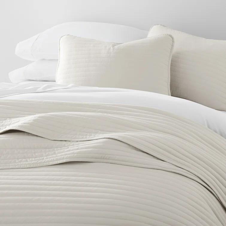 Becky Cameron Becky Cameron Lightweight All Season Stripe Stitch Quilt Set with Shams