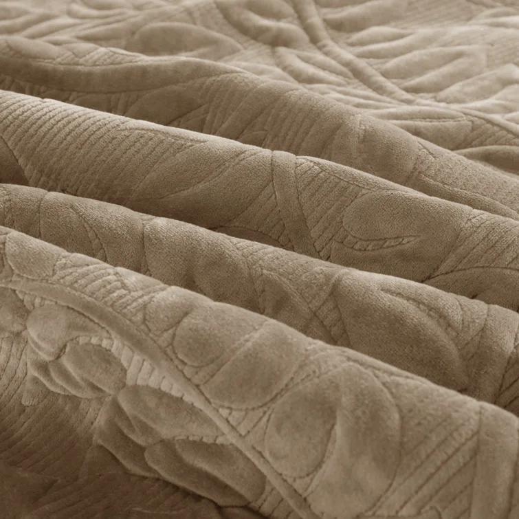 MarCielo Marcielo Oversized Embroidered Velvet Quilt Set With 2 Pillow Shams
