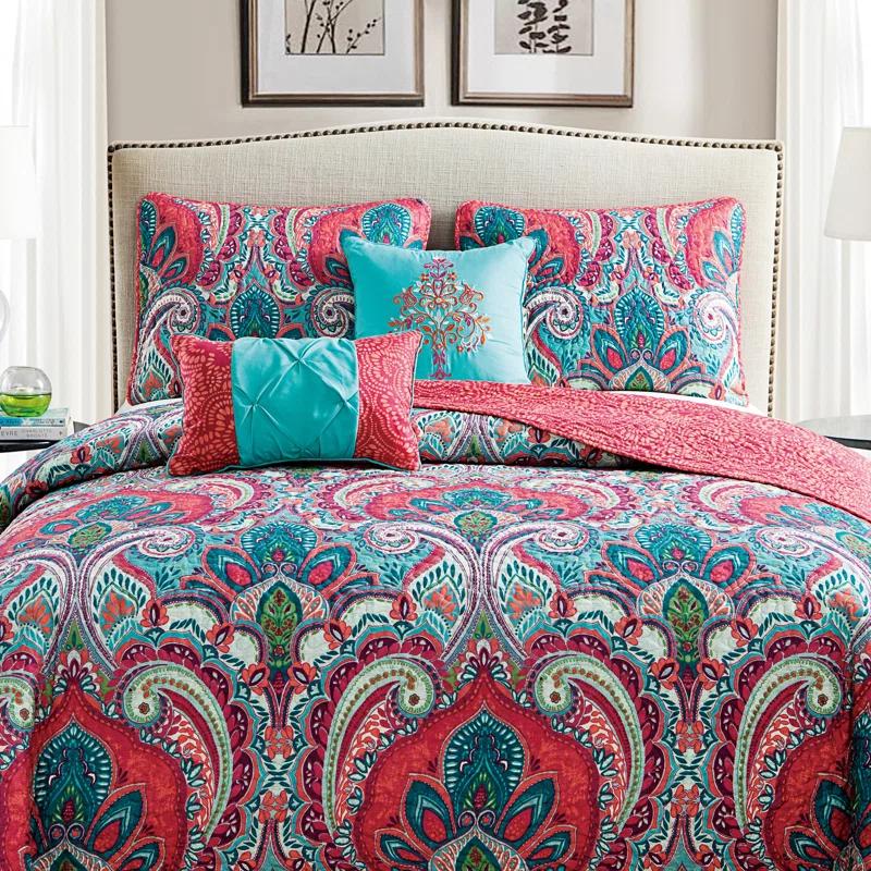 VCNY Casablanca Bohemian Microfiber / Polyester Standard Damask Quilt Set