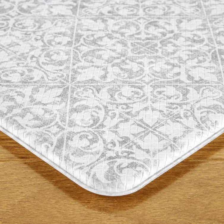 Town & Country Living TOWN & COUNTRY BASICS Comfort Plus Non-Slip Backing Vintage Medallion Tile Anti Fatigue Comfort Mat