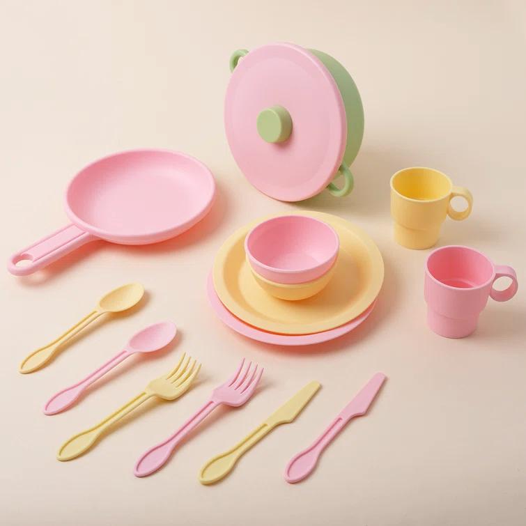 Play Dishes & Utensils Set