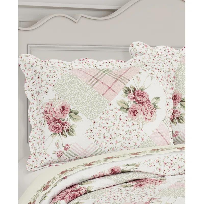 Royal Court Bungalow Quilt Set