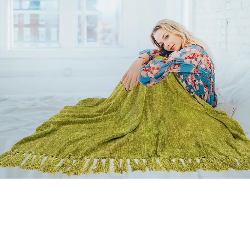 Pavilia Throw Blanket