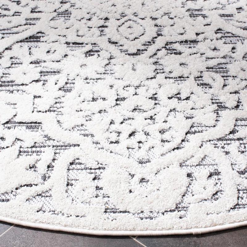Kelly Clarkson Home Jake Oriental Ivory/Gray Indoor / Outdoor Area Rug