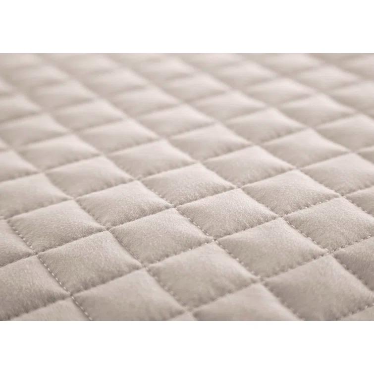 SouthShore Fine Linens Vilano Springs ® Oversized, light-weight Hotel Quality Quilt Set with matching shams