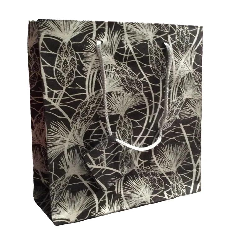 Black and White Recycled Cotton Gift Bags with Tag, Set of 6