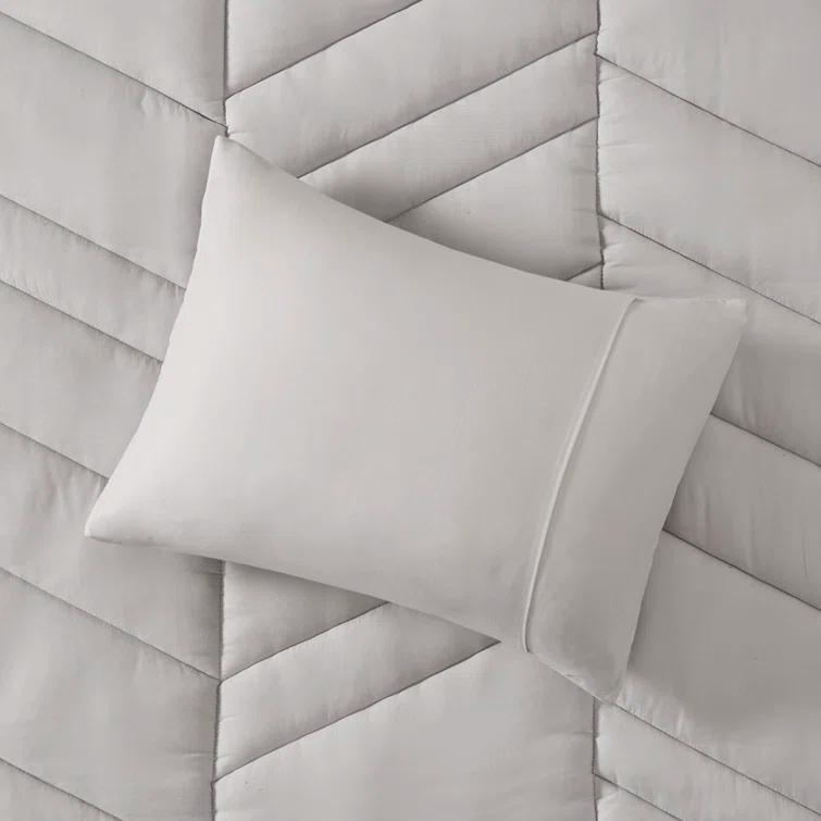 Intelligent Design Remy Quilted Chevron Comforter Set