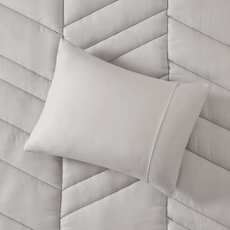 Intelligent Design Remy Quilted Chevron Comforter Set