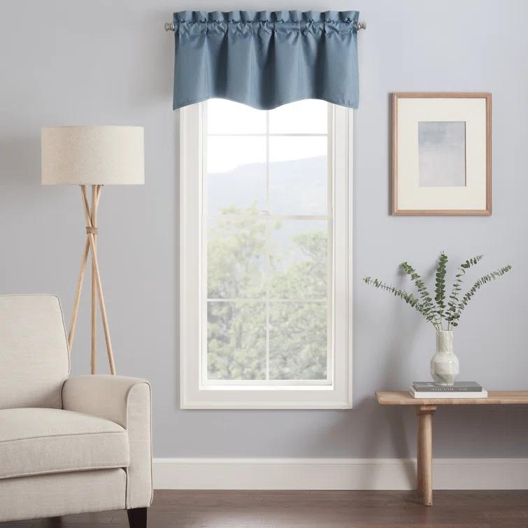 Eclipse Kendall Scalloped 42'' W Window Valance