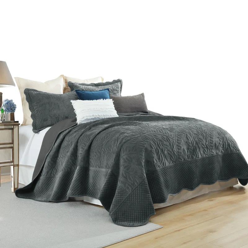MarCielo Marcielo Oversized Embroidered Velvet Quilt Set With 2 Pillow Shams