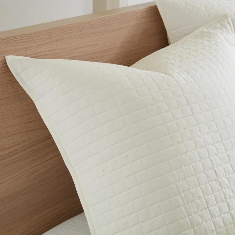Intelligent Design Brooklyn Cotton Jacquard Duvet Cover Set with Euro Shams and Throw Pillows