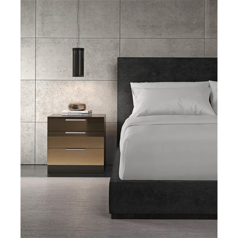 Caracole Classic Boutique Upholstered Standard Bed