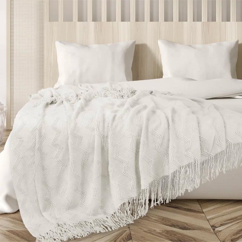 Pavilia Throw Blanket