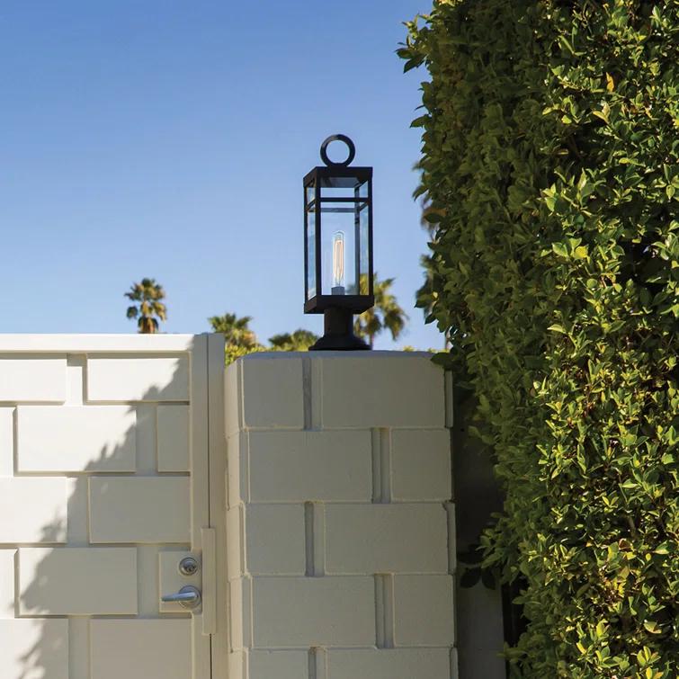 Hinkley Lighting - Porter - 1 Light Medium Outdoor Post or Pier Mount Lantern in