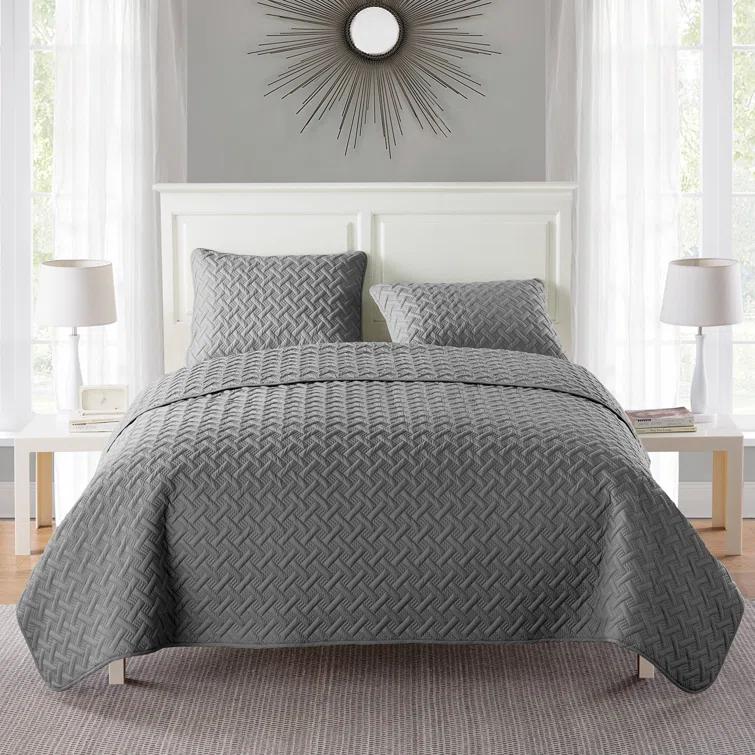 VCNY Nina Embossed Basketweave Quilt Set