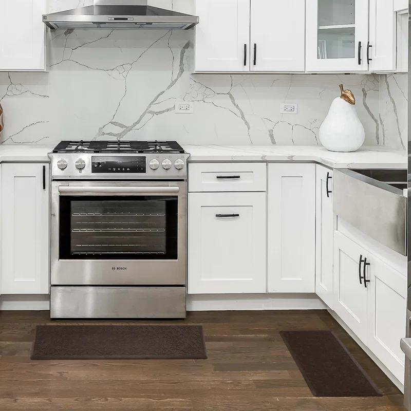 Chef Gear Embossed Soothing Comfort Anti-Fatigue Mat Set