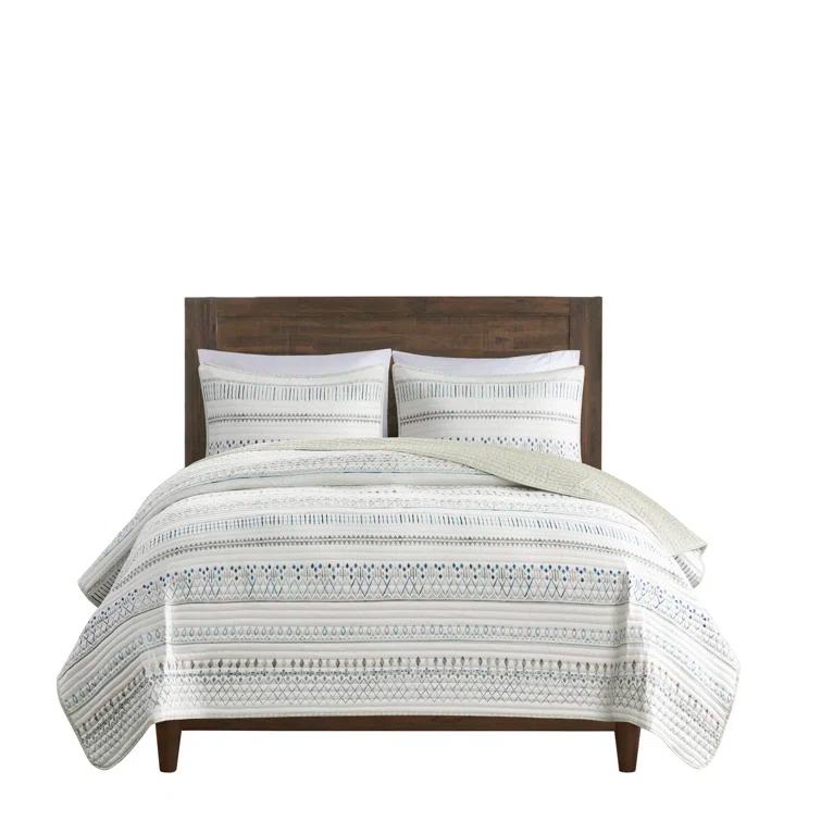 Madison Park Fraser 3 Piece Printed Seersucker Quilt Set