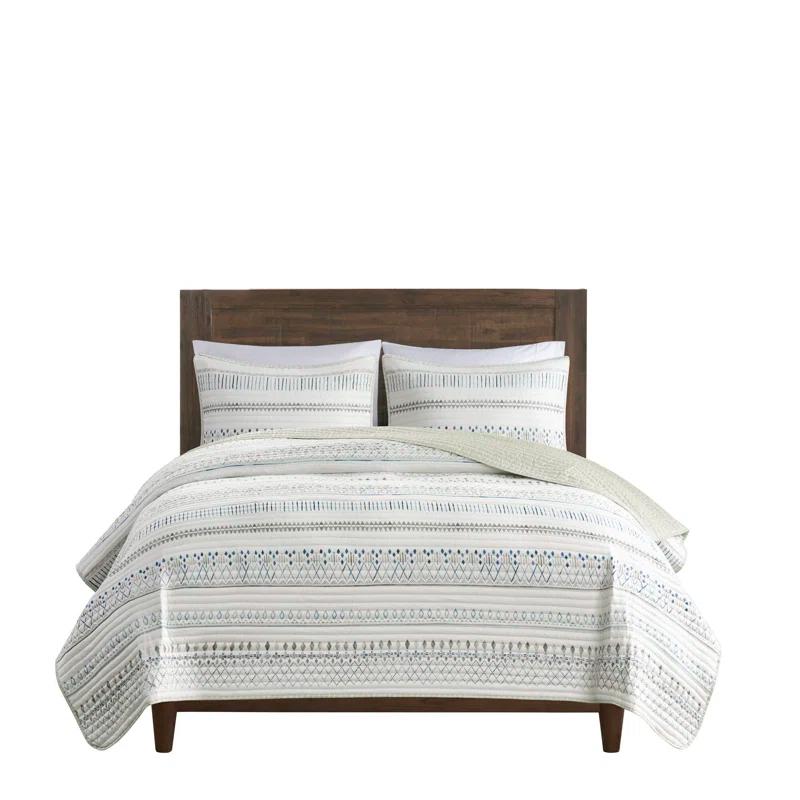 Madison Park Fraser 3 Piece Printed Seersucker Quilt Set