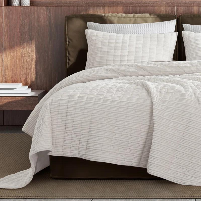 Wonderful Velvet Reversible 3 Piece Quilt Set