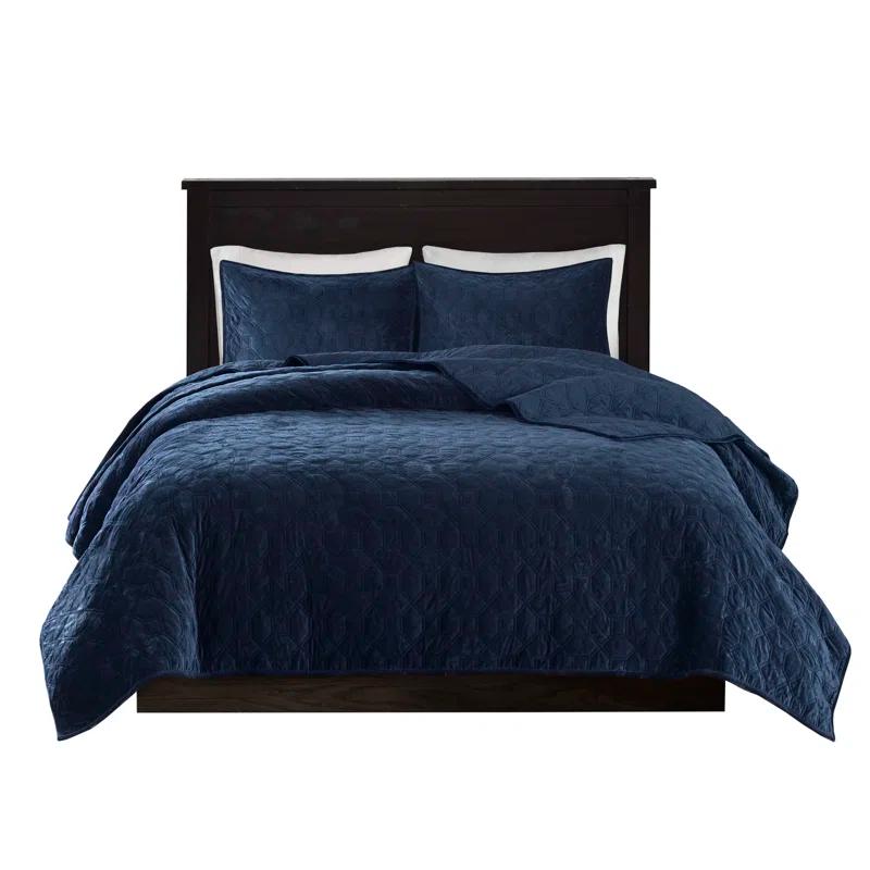 Harper 3 Piece Velvet Quilt Set