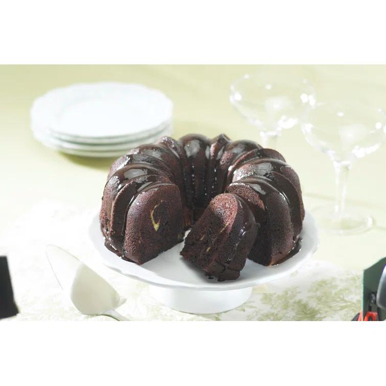 Nordic Ware Nordic Ware Bundt Anniversary 12 Cup Formed Aluminum Pan