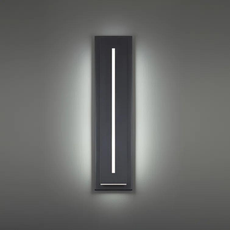 Midnight Single Light Outdoor Aluminum LED Wall Light