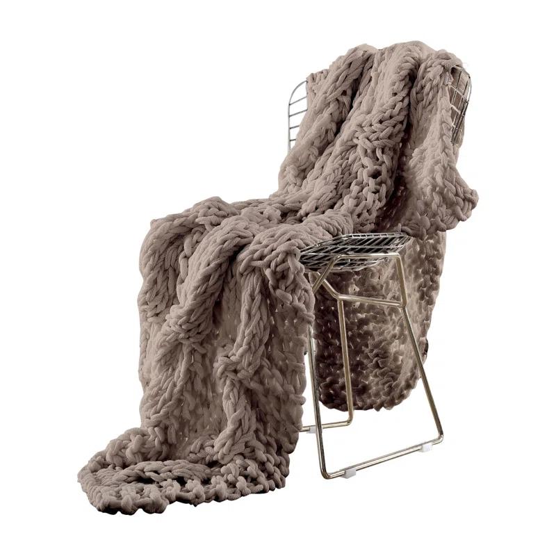the Urban Port Throw
