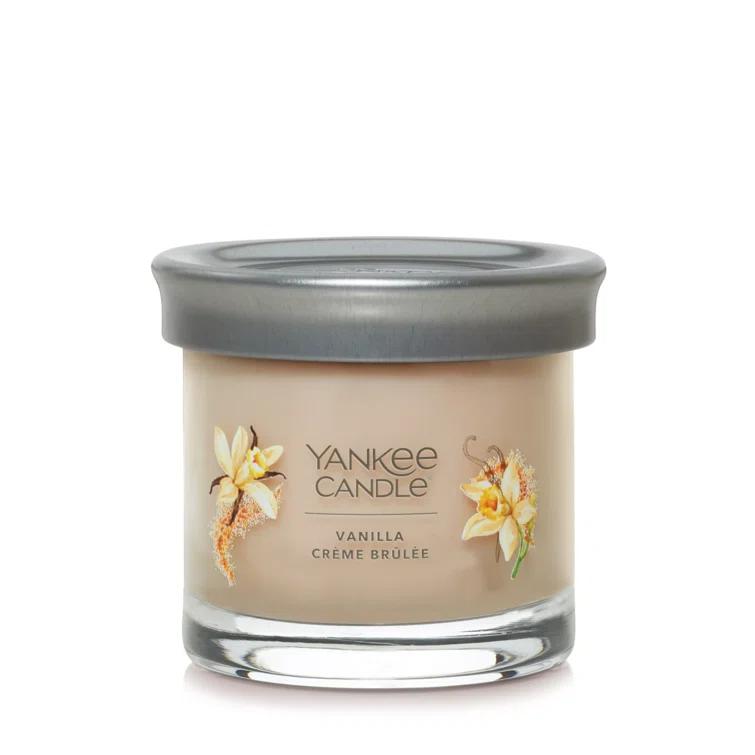 YANKEE CANDLE Signature Vanilla Crème Brulée Scented Candle