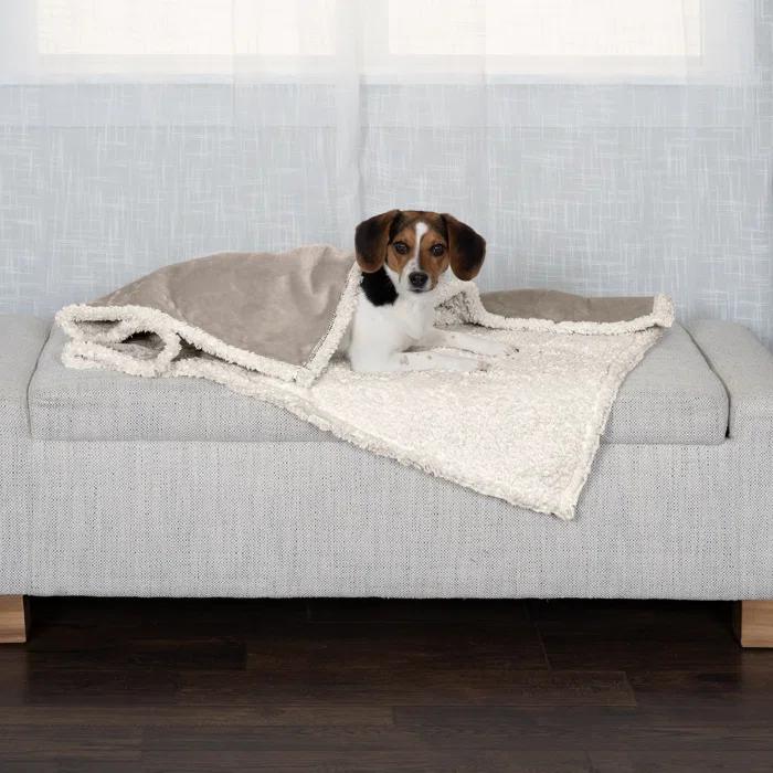FurHaven Snuggly & Warm Soft-Edge Warming Waterproof Blanket