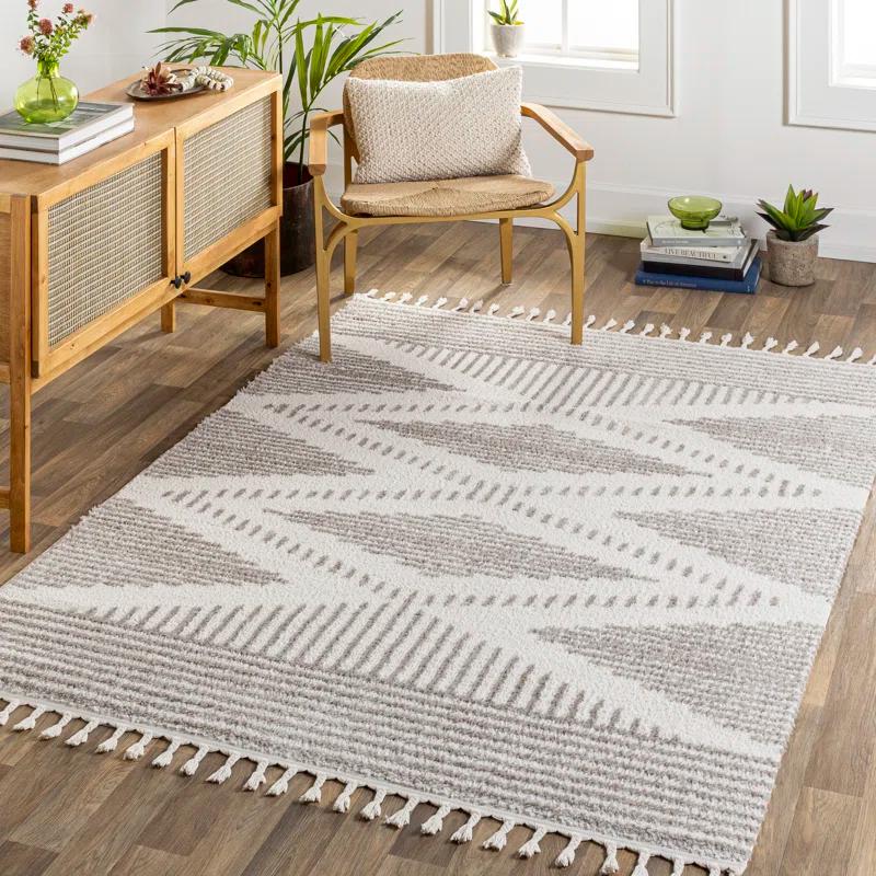 Union Rustic Hrinda Indoor Rug