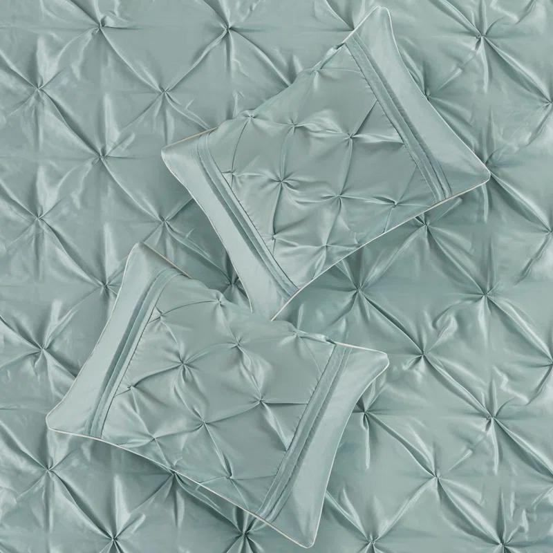 Madison Park Laurel 7 Piece Tufted Comforter Set