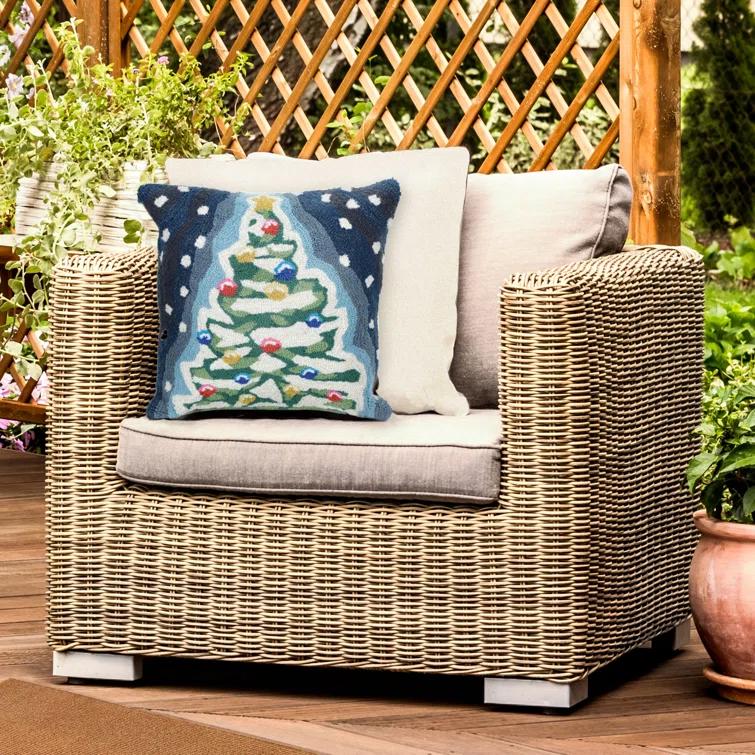 Liora Manne Indoor/Outdoor Throw Pillow