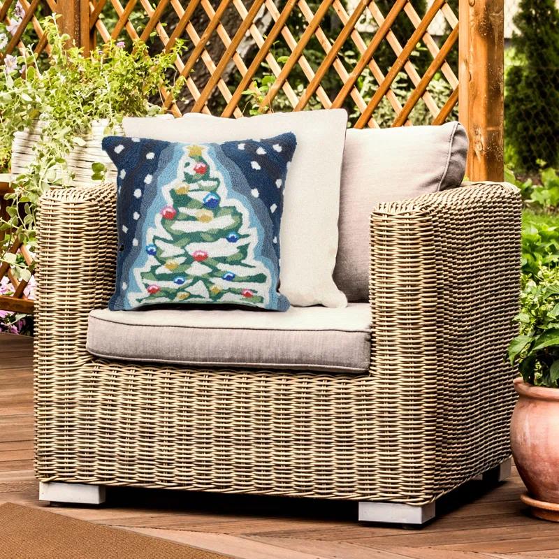Liora Manne Indoor/Outdoor Throw Pillow
