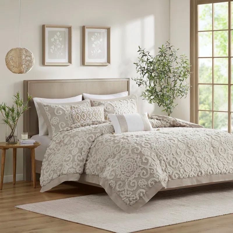 Suzanna 100% Cotton Comforter Set with Tufted Medallions