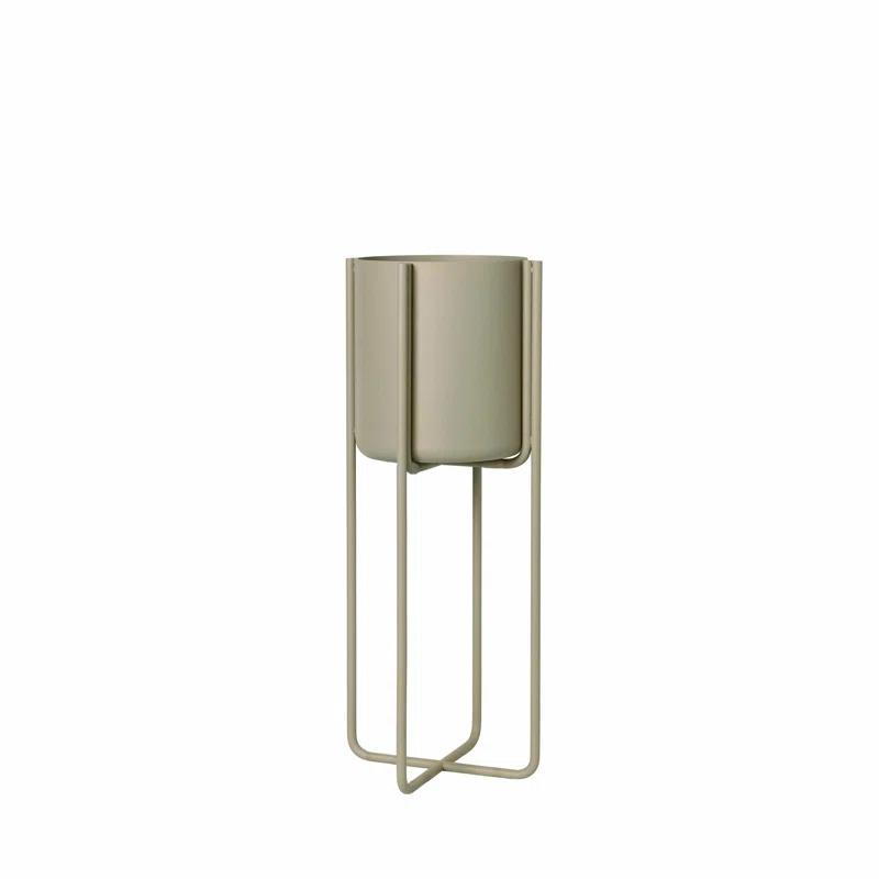 Kena Metal Planter