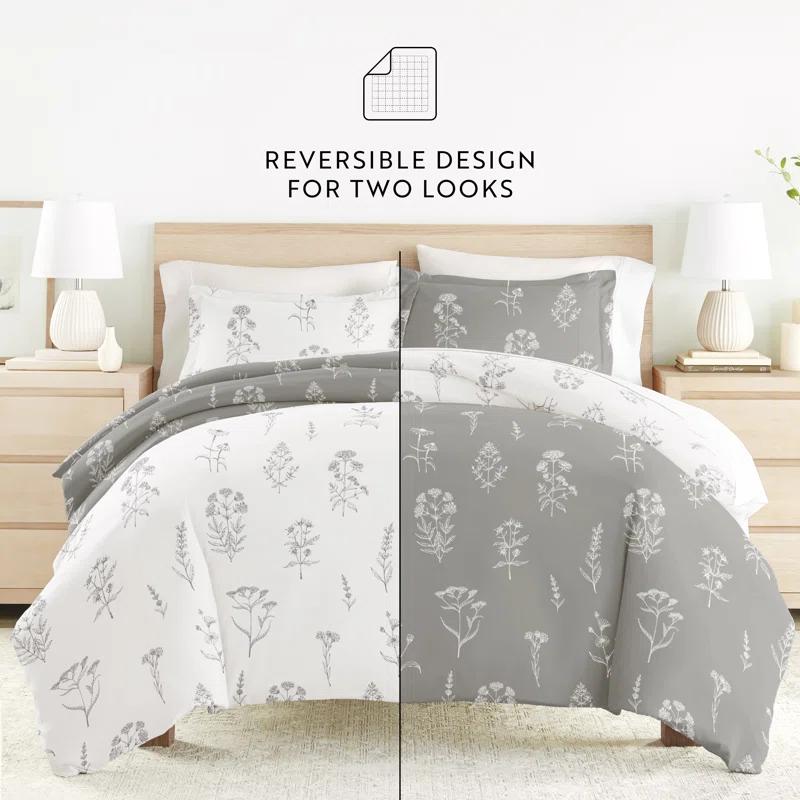IEnjoy Home 8-Piece Reversible Bedding Bundle - Patterned Duvet Cover, Comforter Insert and Solid Sheet Set
