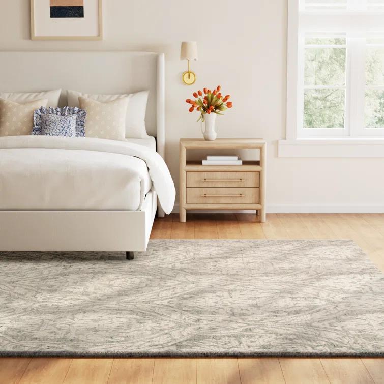 Rosemarie Abstract Handmade Tufted Wool Gray/Ivory Area Rug