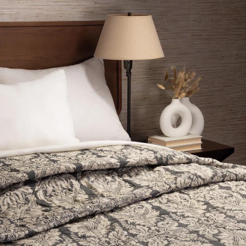 Amity Home Greyston Traditional Percale Damask Quilt