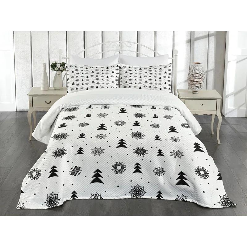Ambesonne Ambensonne Nordic Bedspread Xmas Pine Trees Black White