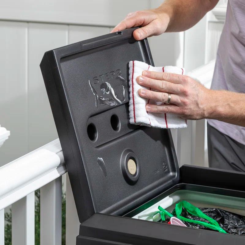 Step2 Step2 Atherton Patio 33 Gallon Trash Can