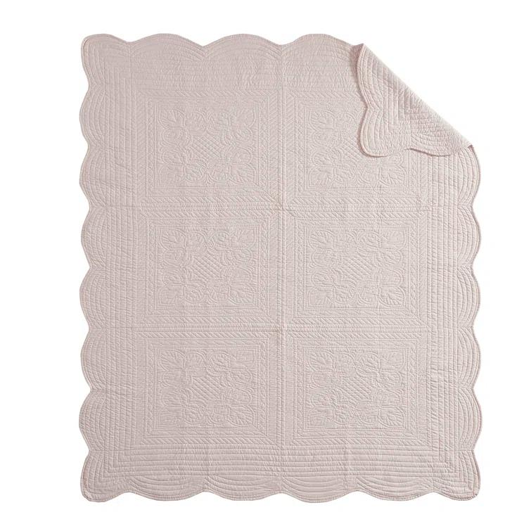 Madison Park Journey Oversized Quilted Throw with Scalloped Edges