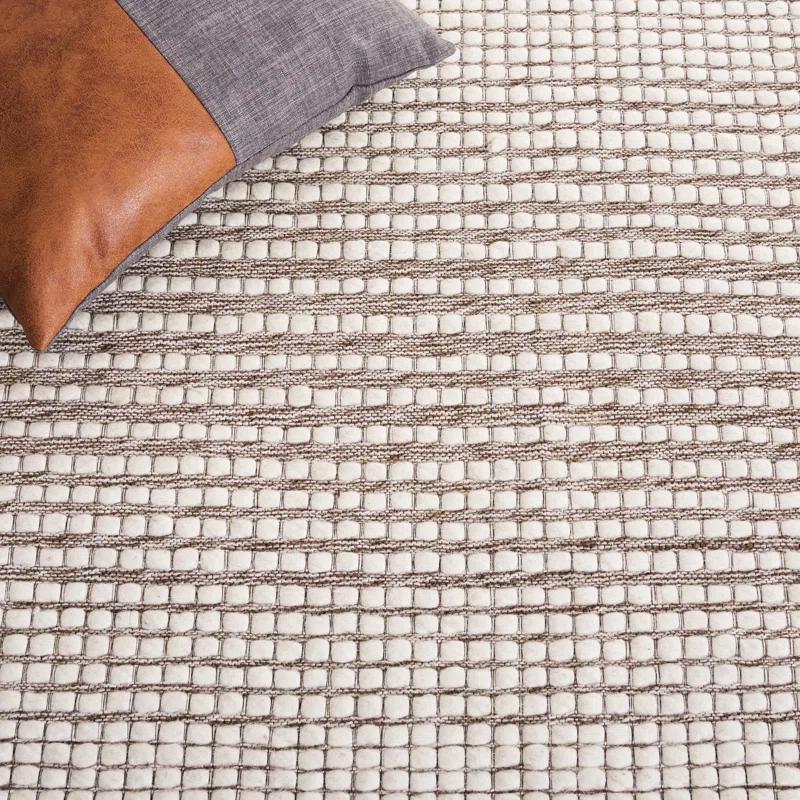 Safavieh Marbella Hand Woven Wool With Cotton Cloth Backing Striped Rug