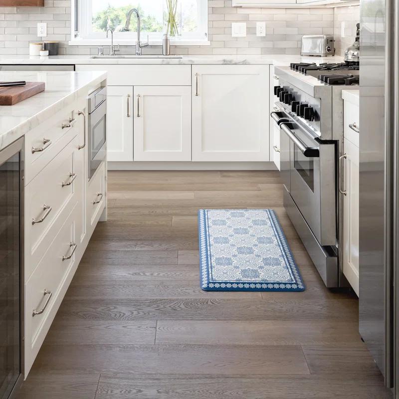 Martha Stewart MARTHA STEWART Comfort Anti Fatigue Strie Medallion Kitchen Mat 19.6”x39”