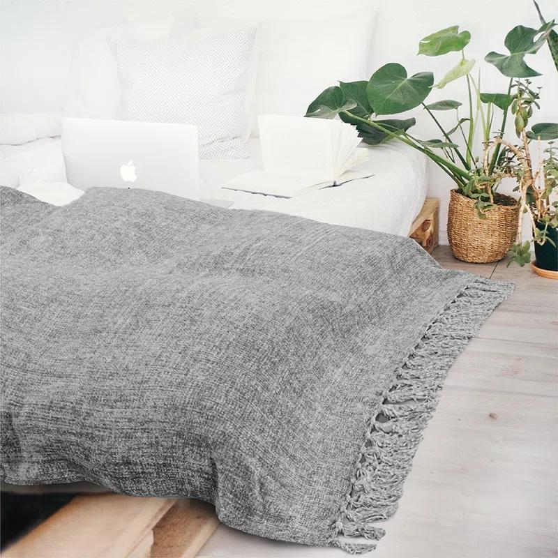 Pavilia Throw Blanket