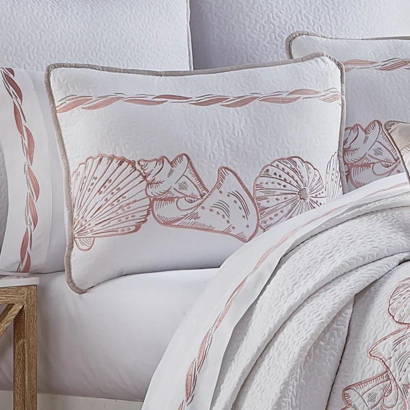 Royal Court Water Front Quilt Set